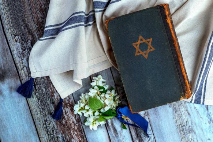 Old,Book,Talmud,,Hebrew,Rabbinic,Judaism,,Jewish,Religious,Law.,Torah,