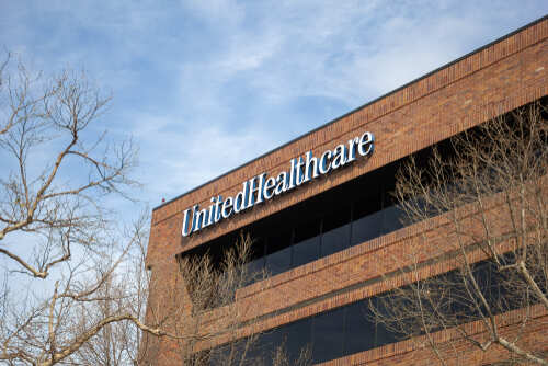 UnitedHealthcare office building with a clear sky
