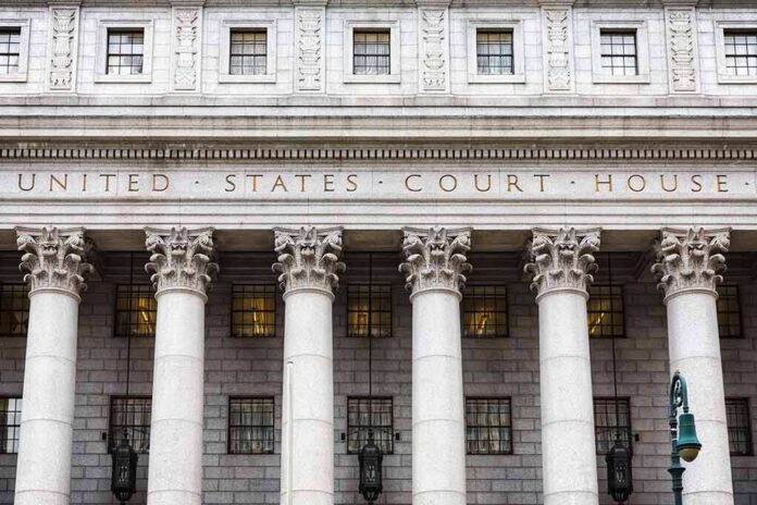 shutterstock_425197420-3 United States courthouse facade with Corinthian columns