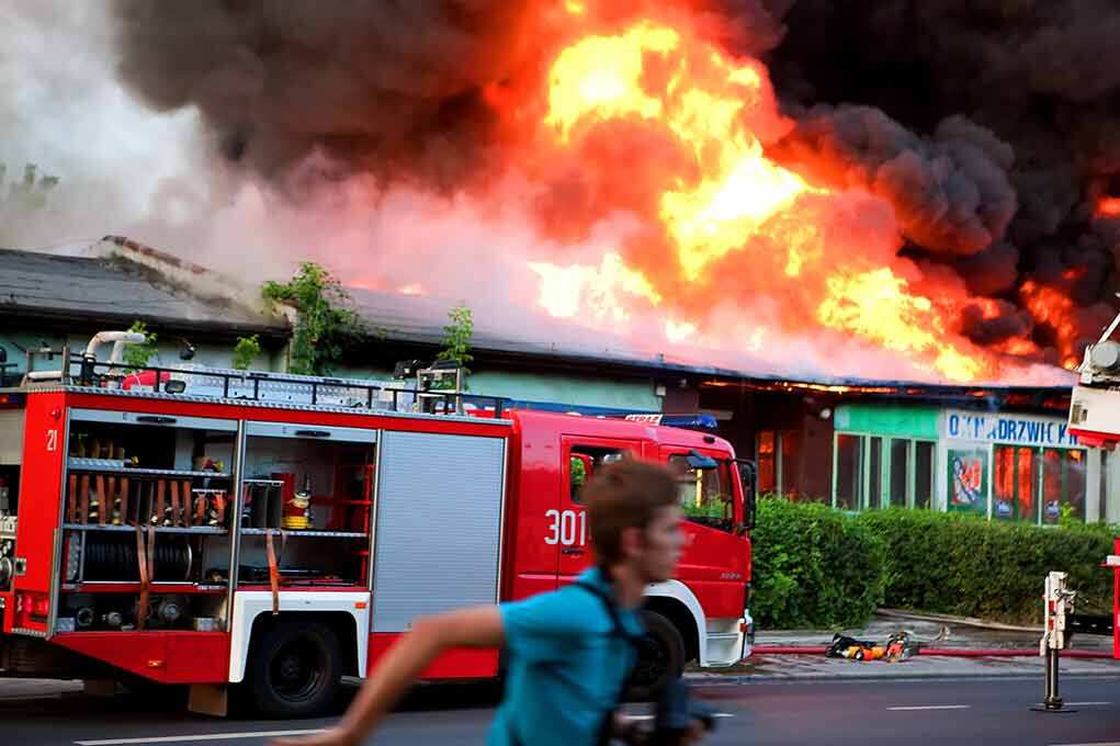 Downtown Fireball Engulfs Quaker Plant | Times of America